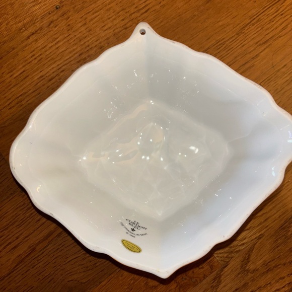 Decorative White Goose Ceramic Dish - Picture 2 of 3